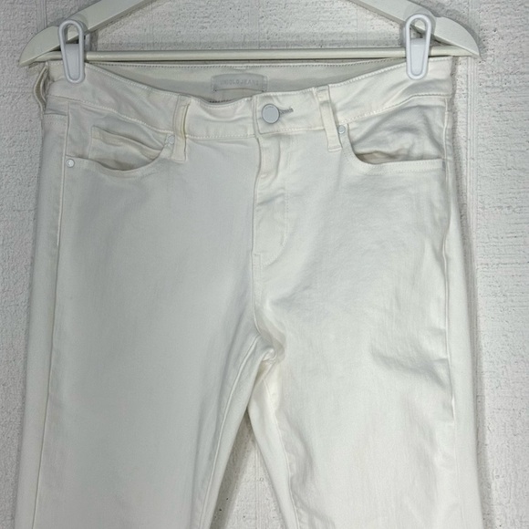 Uniqlo white jeans size 27 - Picture 2 of 11